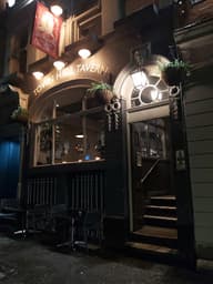 Pubs & Bars
