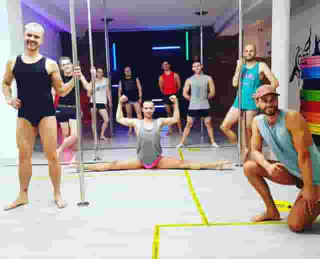 Spinning Pole