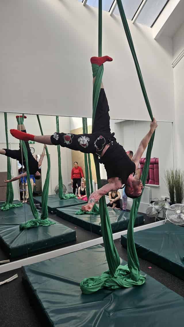 Spinning Pole