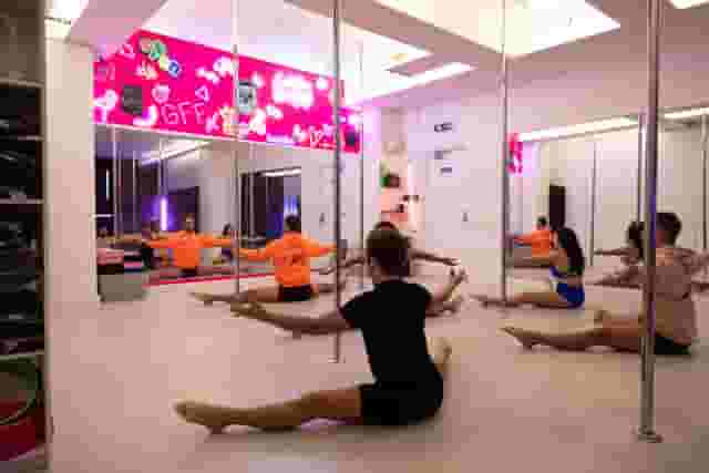 GFFDamian Dance Studio