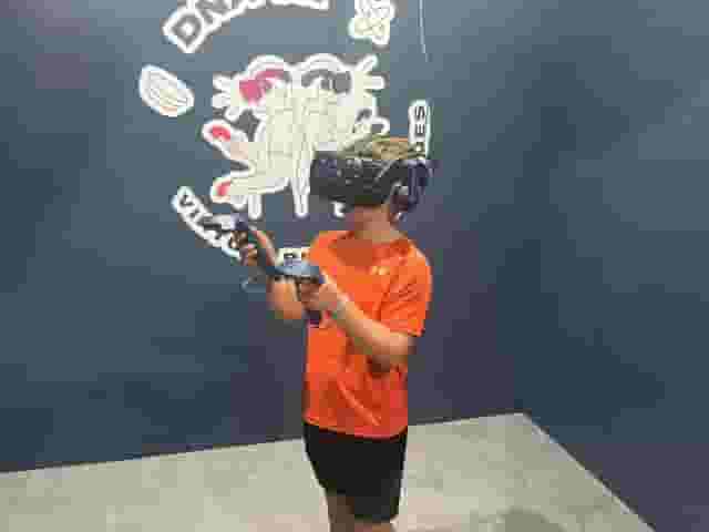 DNA VR