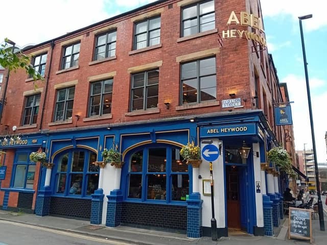 Bar