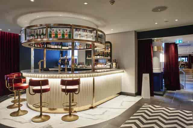 Stylish cocktail bar in The Dome Edinburgh, ideal for networking events and pre-dinner drinks.