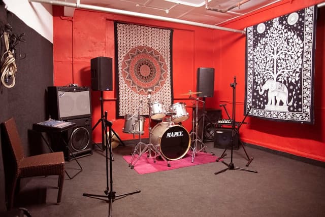Elm Studios