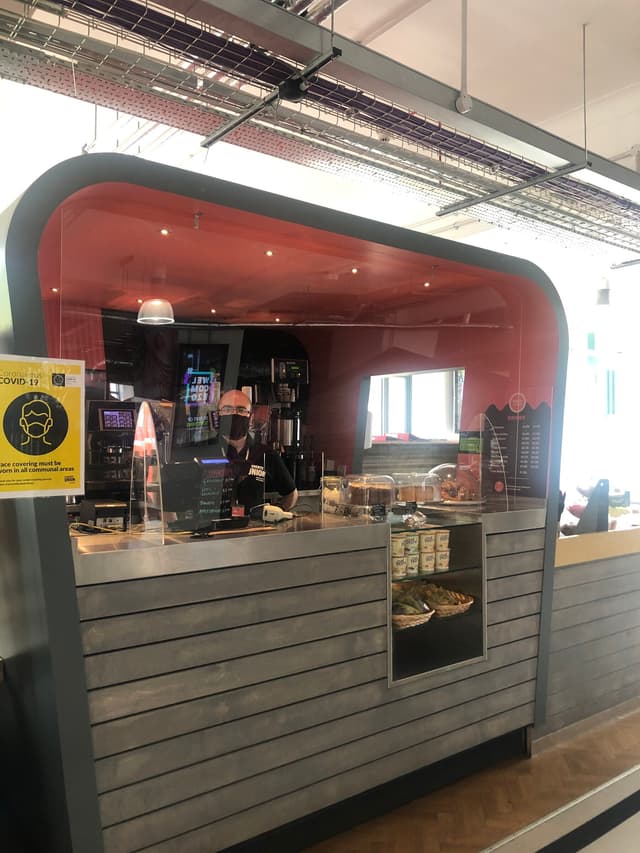 532 Bar + Kitchen