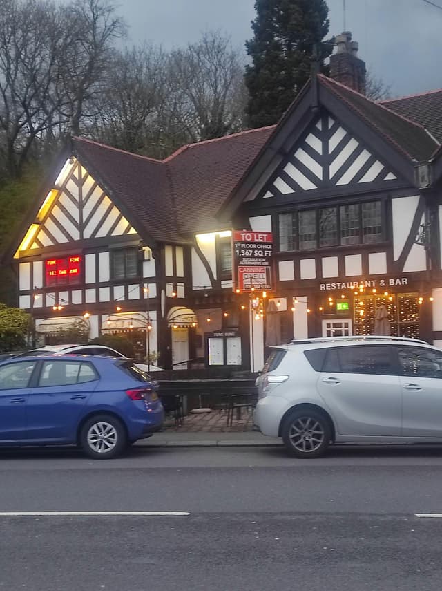 The Delph Restaurant & Bar