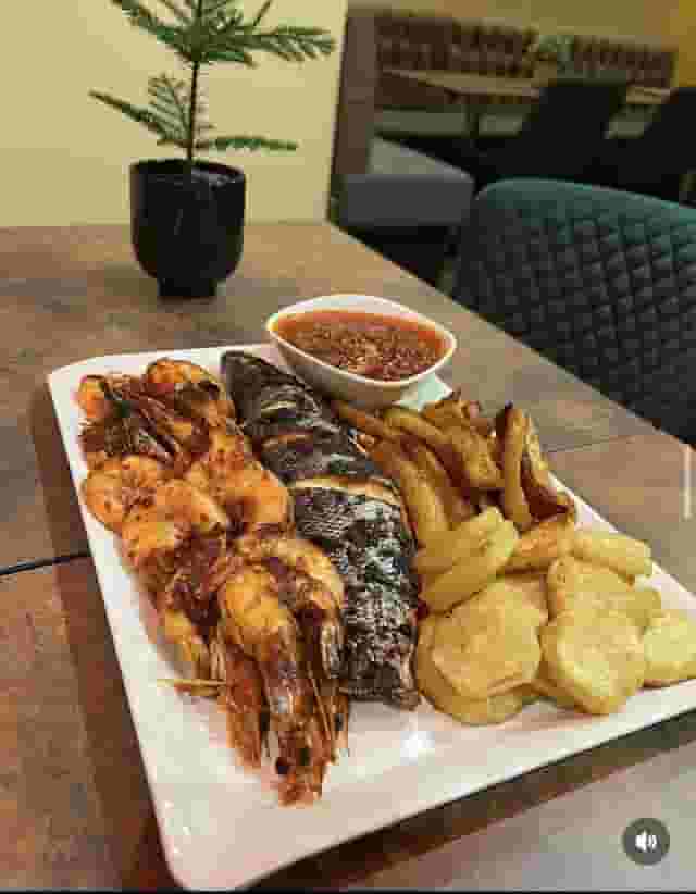 Buka Royale