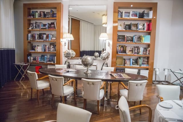 Harry Cipriani Room