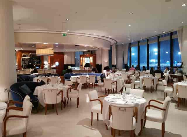 Elegant dining venue in Harry Cipriani Room, perfect for upscale events and gatherings.