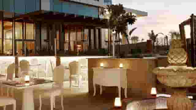 Al Fresco Terrace