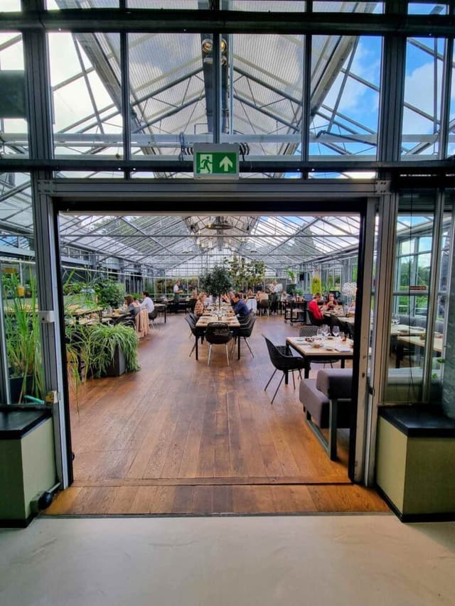 Entire Restaurant
