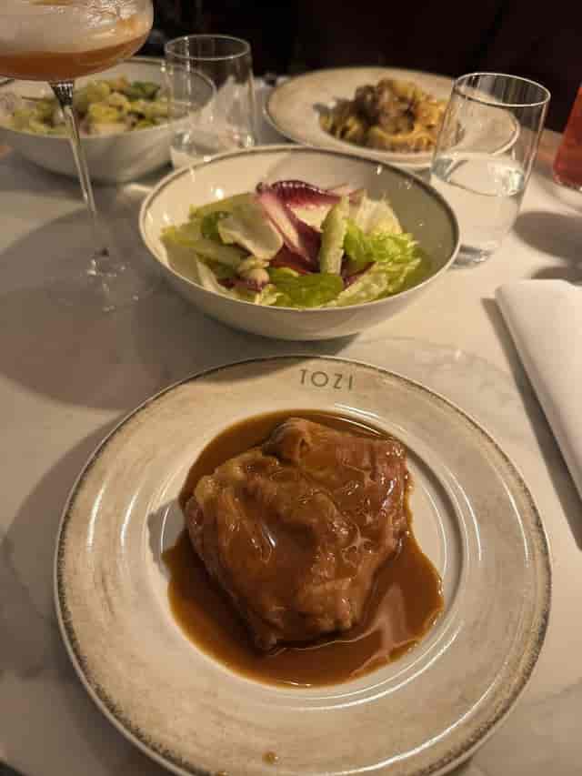 Tozi Amsterdam - >Andrej</a>