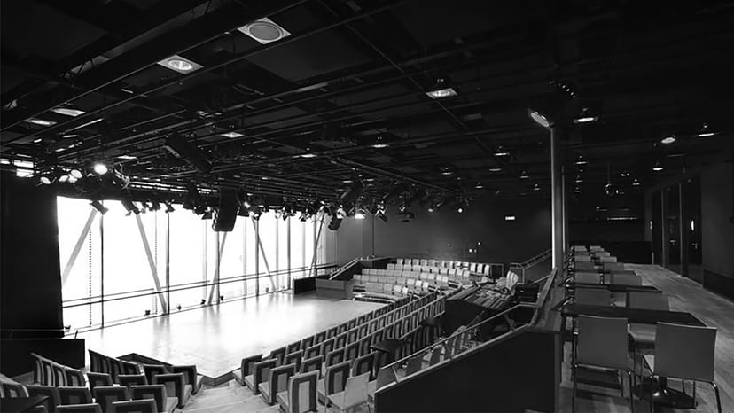 Modern BIMHUIS cafe with tiered seating, perfect for conferences or performances.