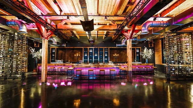 THC restaurant + bar