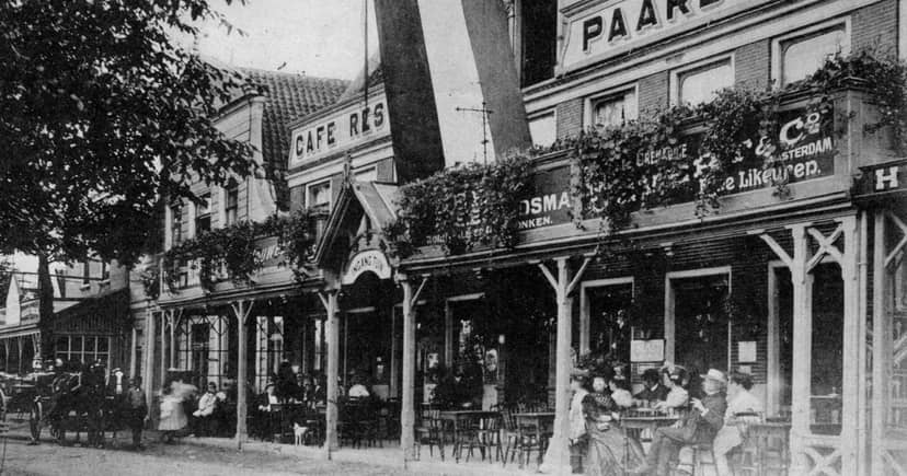 Charming outdoor café at J.C. Braakensiekzaal, perfect for networking events and receptions.