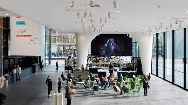 Stedelijk Museum Main Exhibition Hall, modern venue for meetings and events.