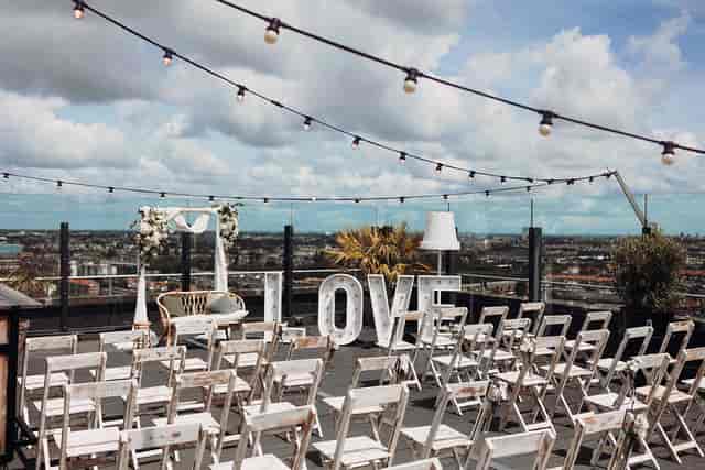Floor17 Restaurant & Rooftop Bar