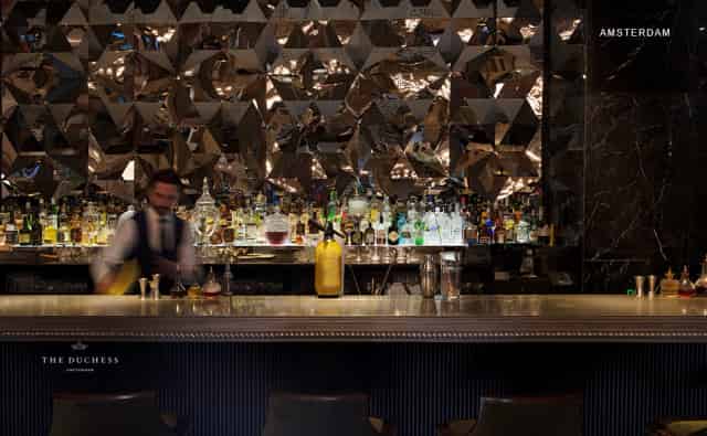 Cocktail bar