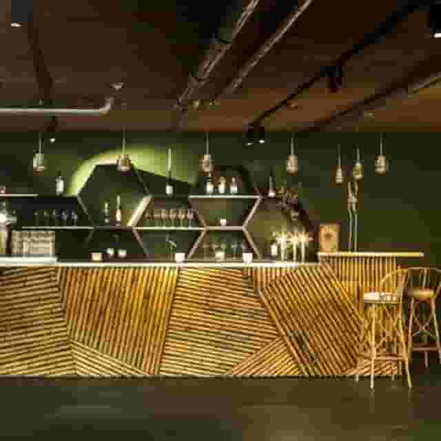 Wine bar