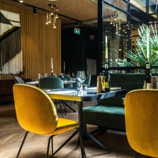 Wine bar