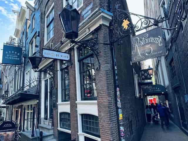 Restaurant d'Vijff Vlieghen - >William Yao</a>