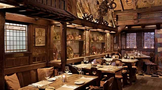 The Binnenhof Room