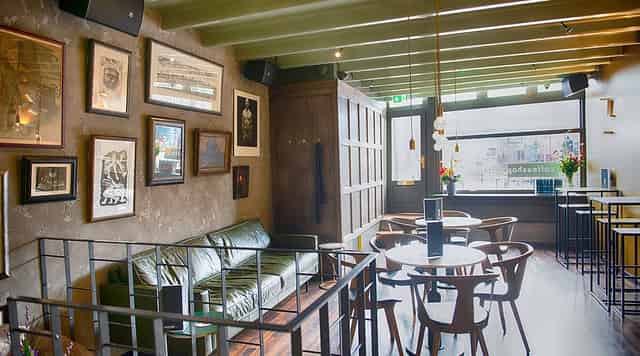 Coffee shop
