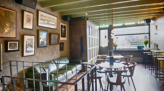 Coffee shop