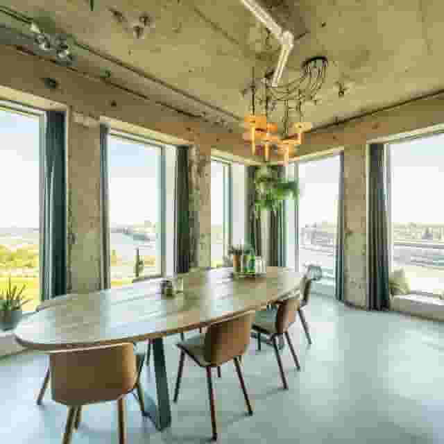 Meeting Rooms