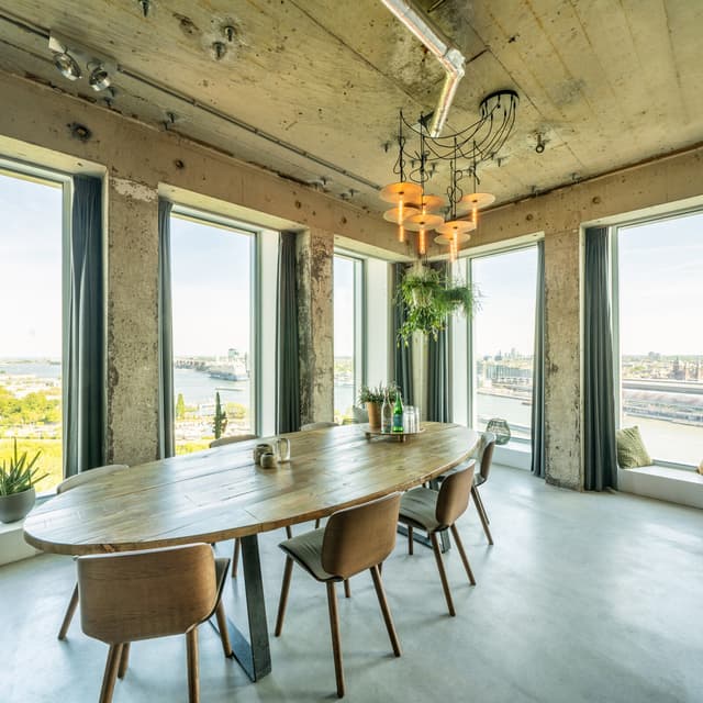 Meeting Rooms