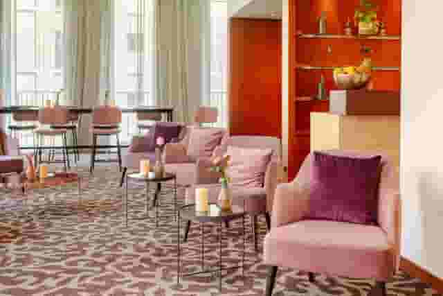 Club Lounge