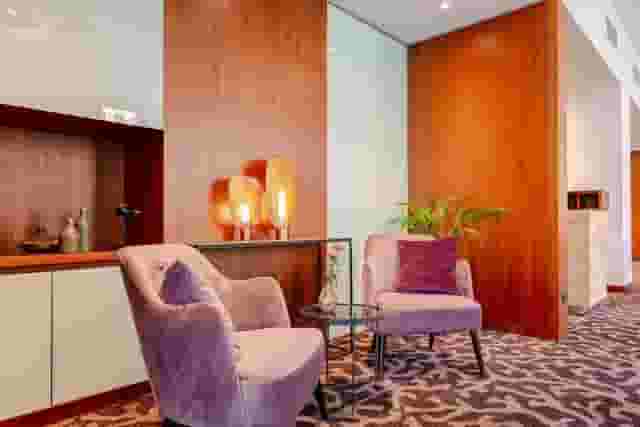 Club Lounge
