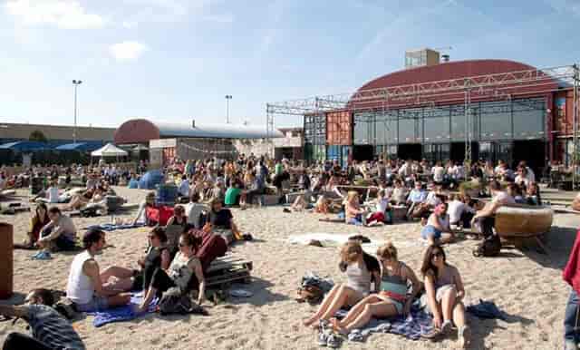 Stadsstrand Pllek (Amsterdam ...