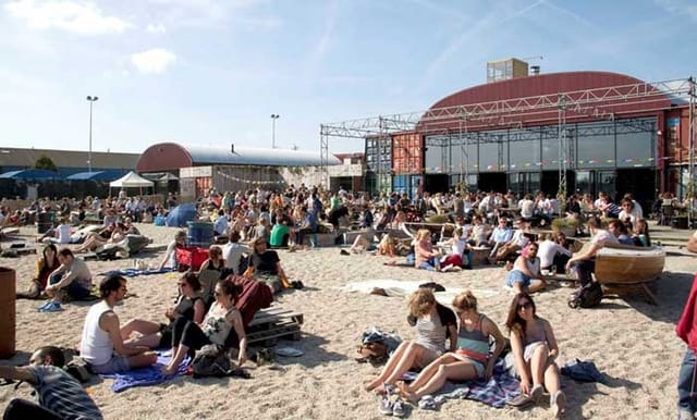 Stadsstrand Pllek (Amsterdam ...