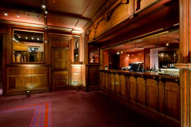 American Bar Restaurant