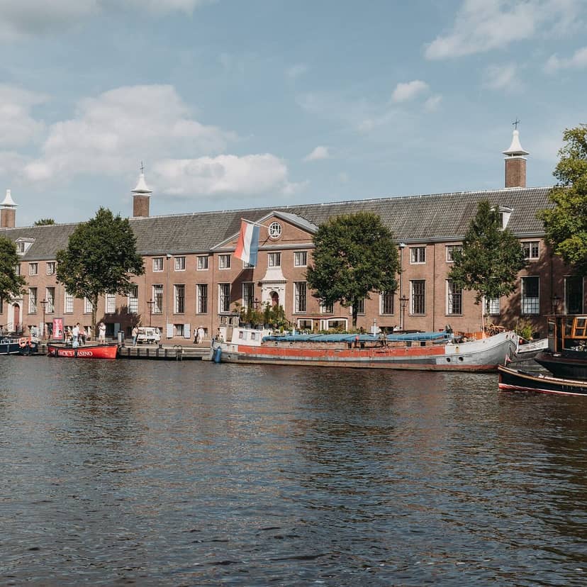H'ART Museum Grand Café by the water, historic venue for events and workshops.