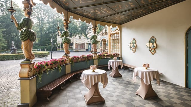 "Elegant Carousel Theatre at Efteling for social events and gatherings."