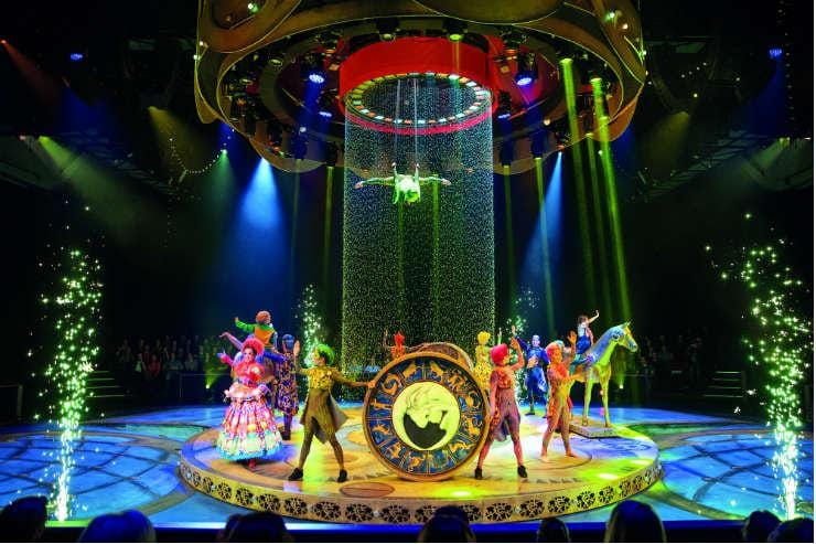 Vibrant stage performance at Carousel Theatre, Efteling - unique event entertainment.