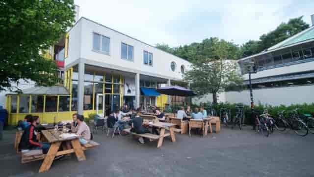 Vibrant outdoor dining area at Etage, perfect for team-building events and receptions.