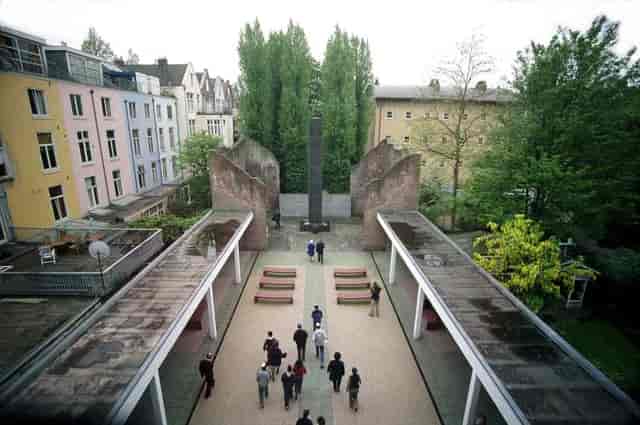 Safra Courtyard venue with modern architecture and greenery for creative gatherings