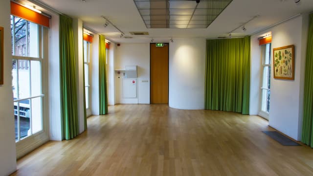 Laranja Room