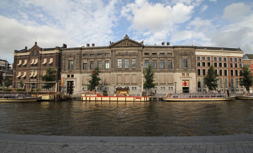 Elegant Allard Pierson Museum by the canal, perfect for conferences and gatherings.