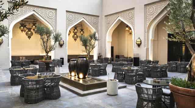 Elegant Courtyard Garden with central fountain, perfect for receptions and outdoor events.