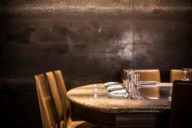 Elegant Teppanyaki dining at Sazanka, ideal for corporate meetings and intimate dinners.