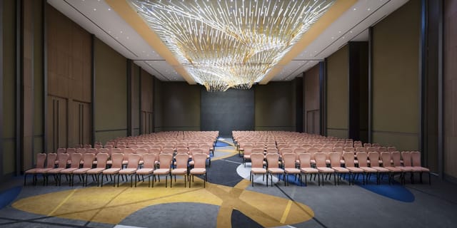 Sofitel Dubai Downtown ...