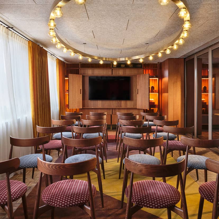 Modern meeting space in The Hoxton, Amsterdam, ideal for workshops and discussions.