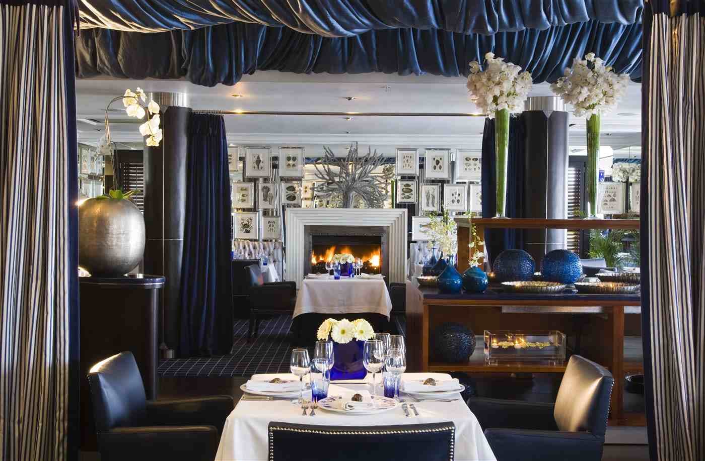 Azure Restaurant at The Twelve Apostles ...