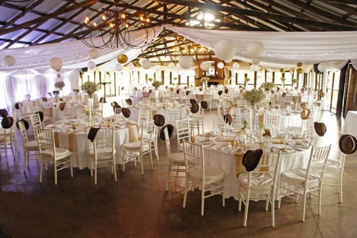 Elegant family restaurant event space in Trés Jolie, perfect for weddings or gatherings.
