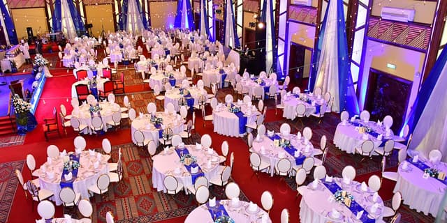 Safari Park Hotel & Casino