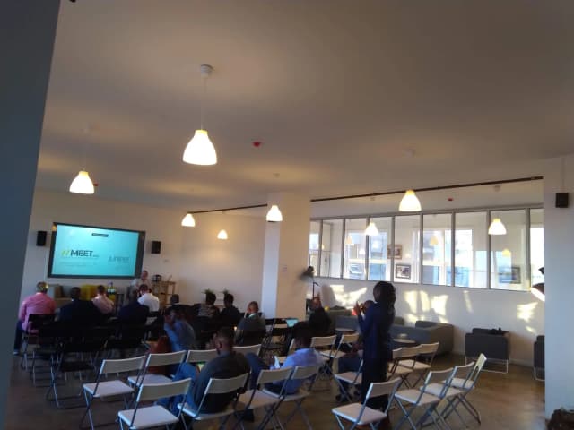Pinetree Meeting Room